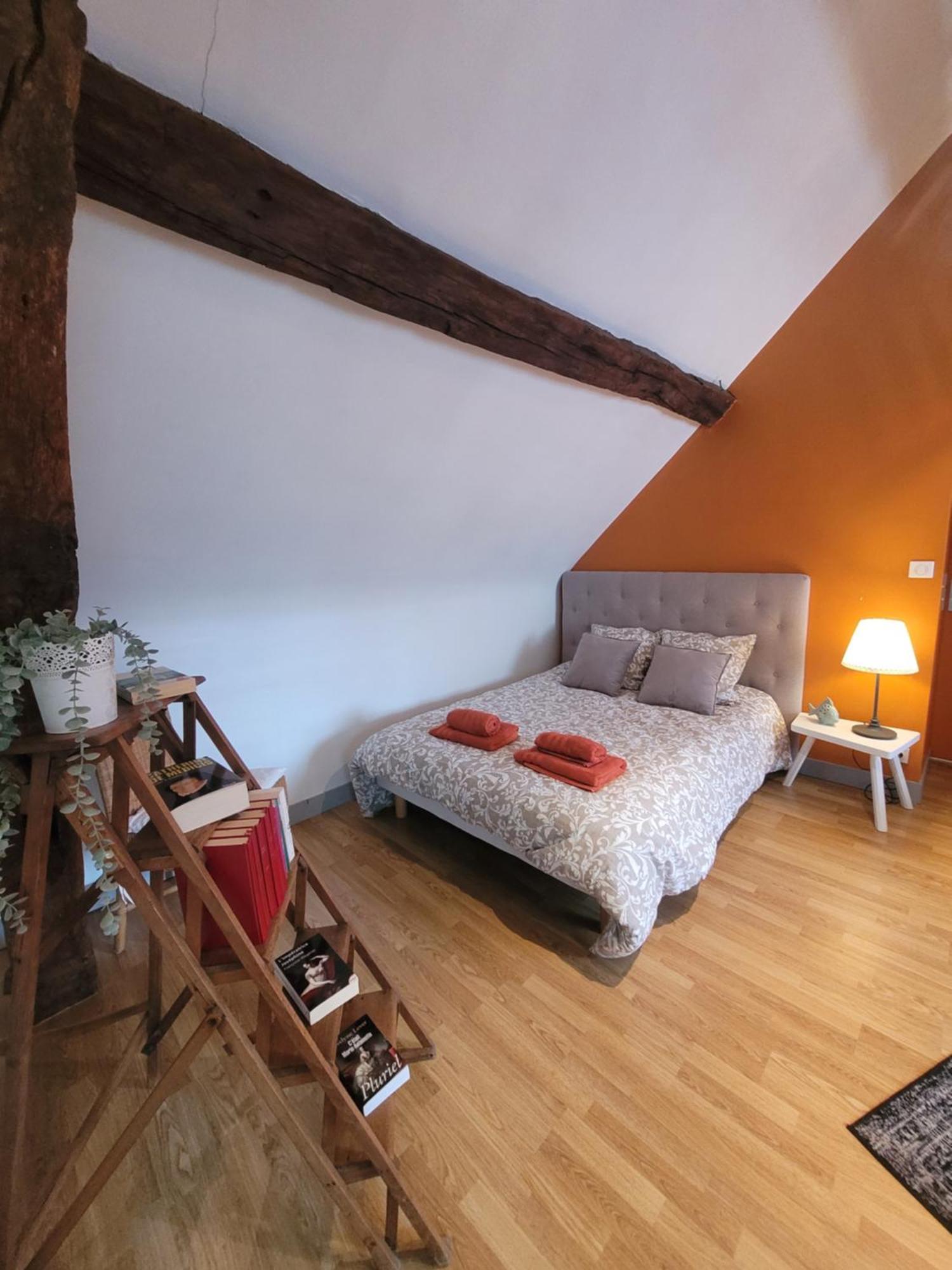 La Maison Aux Iris Pocé-sur-Cisse Екстериор снимка